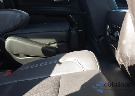 2021 Chevrolet Suburban 4Wd Lt z USA, uszkodzony, nr VIN 1GNSKCKD3MR356293